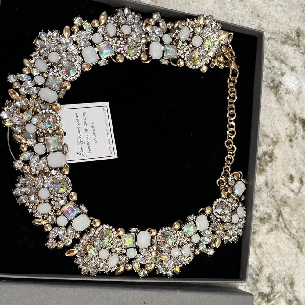 NWT Elegant Gold and White Statement Necklace